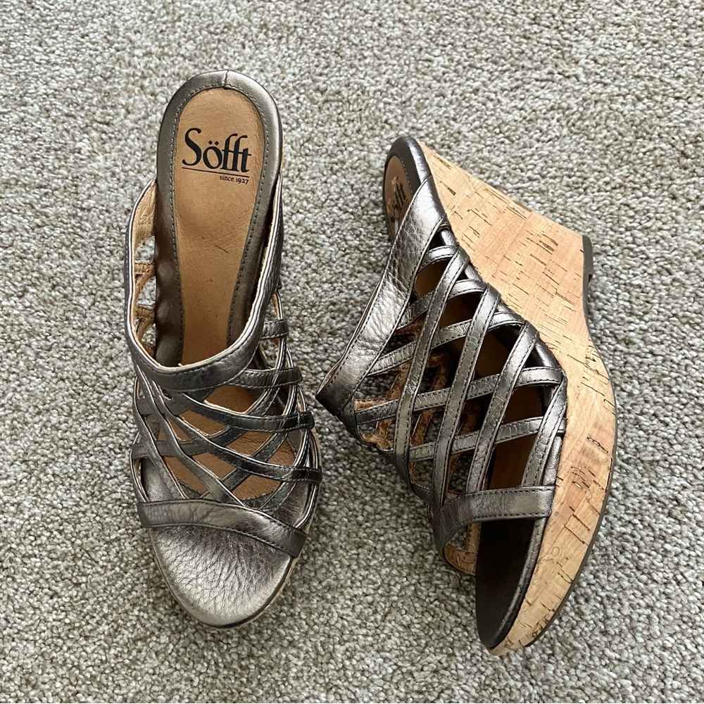Sofft‎ Metallic Cork Wedge Leather Heeled Sandals Size 7/12 Narrow
